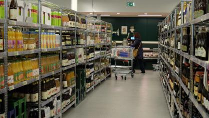 Het minimale maandelijkse budget voor voeding van een gezin met 2 jonge kinderen (tussen 4 en 11 jaar) bedraagt dit jaar 718,3 euro per maand.