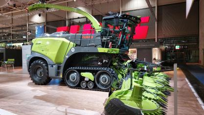 Claas bracht een speciale uitvoering uit om 50 jaar Jaguar-productie of meer dan 45.000 geproduceerde stuks te vieren.