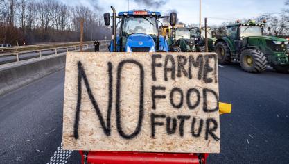 Boeren voelen zich geviseerd, overgecontroleerd en zondebok voor alles. Het is de ene mokerslag na de andere op de hoofden van onze land- en tuinbouwers.