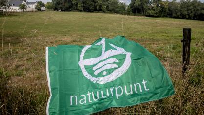 Zowel Natuurpunt als Bond Beter Leefmilieu eisen een plaats aan de onderhandelingstafel bij de gesprekken tussen de Vlaamse regering en vertegenwoordigers van landbouwers.
