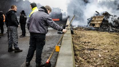 Er waren de voorbije dagen al blokkades op grensovergangen tussen België en Nederland, zoals hier in Arendonk op zaterdag 3 februari.