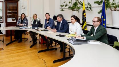 Een coalitie van meer dan 30 landbouw en maatschappelijke verenigingen wil mee aan de gesprekstafel bij de Vlaamse regering.
