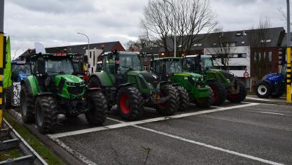 Meer dan 600 tractoren zakten op 9 februari af naar Genk en blokkeerden de Onderwijslaan.