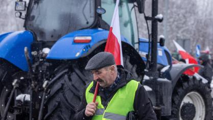 In Oekraïne is verontwaardiging uitgebroken na een nieuw incident aan de grens met Polen, waar boze Poolse landbouwers betogen.