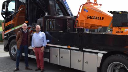 Jo De Brouwer (l)  en Bernard Baert (r)  gaven ons onder meer toelichting bij hun deelname aan de Beurs van  Libramont.