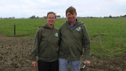 Johan Boussemaere en Isabel Delanote van boerderij Land van Melk en Honing schakelden op hun melkveebedrijf in 2016 over naar een biologische bedrijfsvoering.
