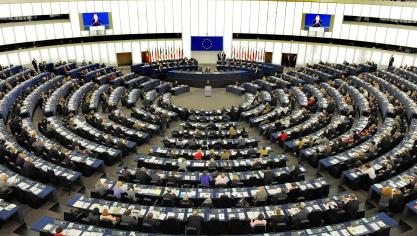 De meningen in het Europees Parlement over het voorstel van de Commissie om de inwerkingstreding van de Ontbossingswet met een jaar uit te stellen, zijn verdeeld.