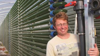 “De teelt van algen en wieren kan een oplossing zijn voor heel wat duurzaamheidsvraagstukken. In plaats van de landbouwers naar de zee te brengen, is het makkelijker om het water naar de landbouwers te brengen”, meent Kris Heirbaut.
