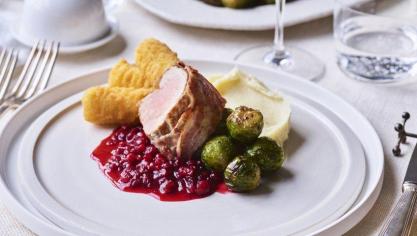 Feestelijk varkenshaasje met pastinaakcrème en geroosterde spruitjes 02