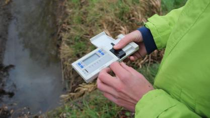 Uit cijfers van de Vlaamse Milieumaatschappij (VMM) blijkt dat zowat 250.000 gebouwen in Vlaanderen hun afvalwater ongezuiverd lozen.