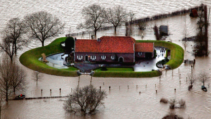 Over een hoeve langs de Maas, grindwinning en een onopgeloste moord.