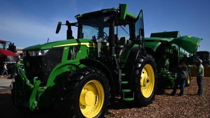 Mechanisatiebedrijf Kraakman gaat als John Deere-dealer voor heel Nederland opereren.
