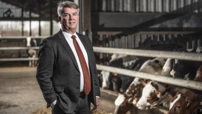 Wie zorg draagt voor het land, verdient een samenleving die ook voor hém zorgt , stelt Jan de Keyser onomwonden.