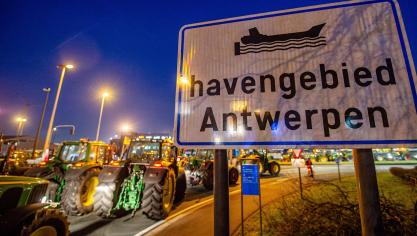 VOKA wijst er op dat indien het huidige Stikstofdecreet wordt aangepast, dit zowel eerder verleende vergunningen als toekomstige impacteert.