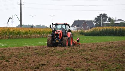 Toekomstgericht beleidbetekent ook: de landbouwstiel aantrekkelijk maken voor jonge starters en oplossingen zoeken voor de problematiek van toegang tot grond.