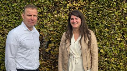 Paul Bos (l) is directeur Coöperatie en Wanda Verdonck, melkveehoudster en Hoofdbestuurslid bij CRV.