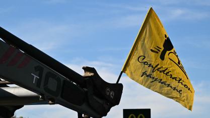 De Confédération Paysanne is van plan wegen te blokkeren in Frankrijk uit ontevredenheid met het beleid rond de besmettelijke nodulaire dermatose.