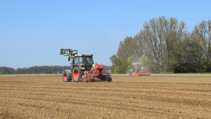 Akkerland heeft door de uitgebreide oppervlakte een groot potentieel om de koolstofopslag te verhogen. Dat kan bijvoorbeeld door de juiste gewassen te kiezen.