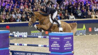 Gilles Thomas en Qalista DN deden de Nekkerhal kolken na hun zege in de Longines FEI World Cup Jumping.
