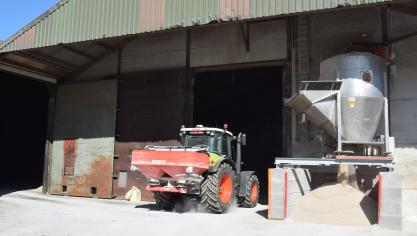 De EU wil invoerheffingen op kunstmeststoffen tijdelijk opschorten.