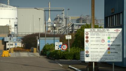 Dow wil 4.500 banen schrappen.