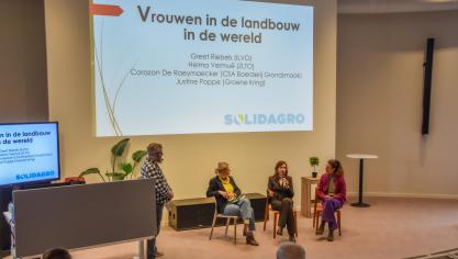Tijdens een panelgesprek bespraken Greet Riebbels (ILVO), Helma Vermuë (LTO) en Corazon De Raeymaecker (CSA boerderij Grondsmaak) de rol van de vrouw in de landbouwsector.