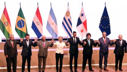 De Europese Commissie heeft besloten om het vrijhandelsakkoord met het Latijns-Amerikaanse handelsblok Mercosur voorlopig in werking te laten treden.