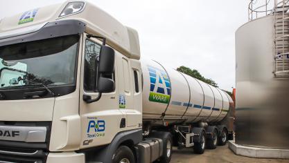 De melkprijs van april stijgt met 3 euro.