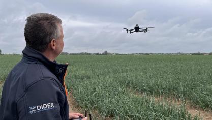 “Met een drone van minder dan 250 g mag je bijna overal vliegen”, weet Yves Lantin, dronepiloot en zaakvoerder van Didex.