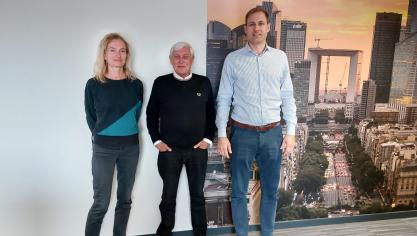 V.l.n.r. Roxanne Thiébaut, Peter De Wit en Jelmer Hofstra verzorgen de dagelijkse werking achter  AgriRecover.