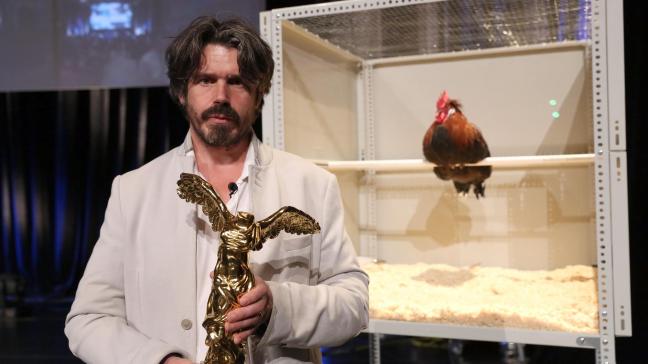 Koen Vanmechelen won in 2013 met zijn ‘Cosmopolitan Chicken’ de Goldenen Nica-prijs.