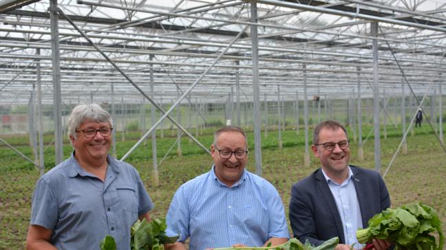 Links directeur Dirk Lammertyn van De Lochting, in het midden Rony Neufkens, die bij Colruyt Groep verantwoordelijk is voor de inkoop van groenten en rechts Henk Kindt (voorzitter  De Lochting).