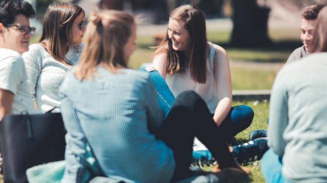 In Sint-Niklaas sloegen de Odisee Hogeschool en de Broederschool Biotechnische en Sport de handen in elkaar om deze Graduaatsopleiding Productiebeheer Land- en Tuinbouw aan te bieden.