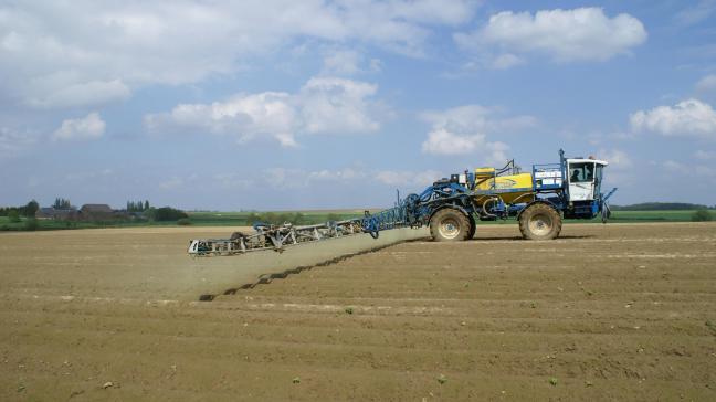 ILVO leidt een project dat moet leiden tot slimmere gewasbescherming in aardappel- en fruitteelt.