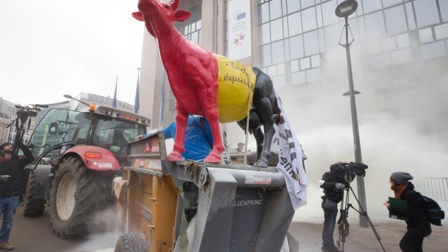 De EMB kwam de afgelopen jaren regelmatig in het geweer tegen de volgens haar structureel lage melkprijs.