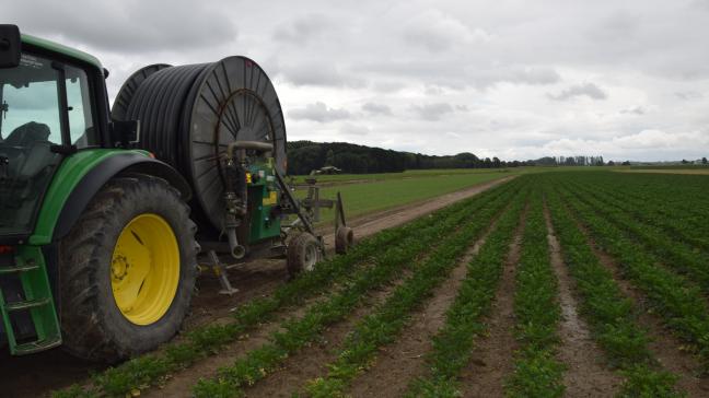 Landbouwers worden regelmatig getroffen door ernstige droogte, hevige regenval dan wel extreme vorst of hitte.