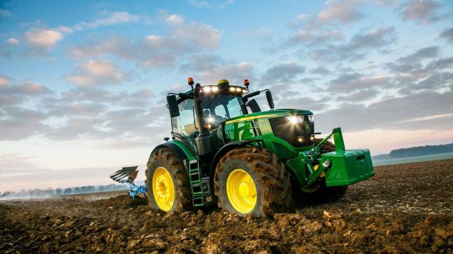 John Deere behoort met CNH Industrial (Case-IH, New Holland) en Agco (Fendt, MF, Valtra) tot de grootste producenten van landbouwmachines wereldwijd.