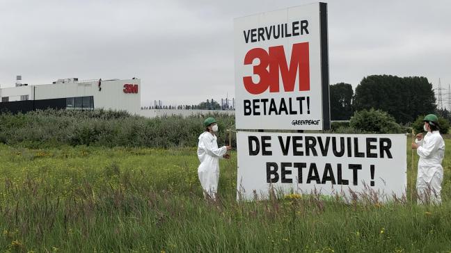 Waar is Minister Hilde Crevits (CD&V) met een noodfonds?, vragen land- en tuinbouwers zich af rond de 3M-fabriek in Zwijndrecht.