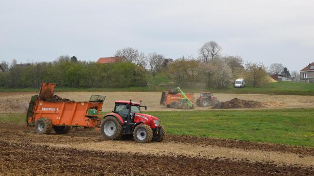 De opbouw en het behoud van organische stof in de bodem is van groot belang.