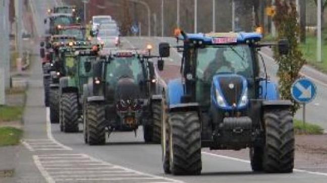 Waalse landbouwers hebben donderdag 23 december opnieuw actiegevoerd.