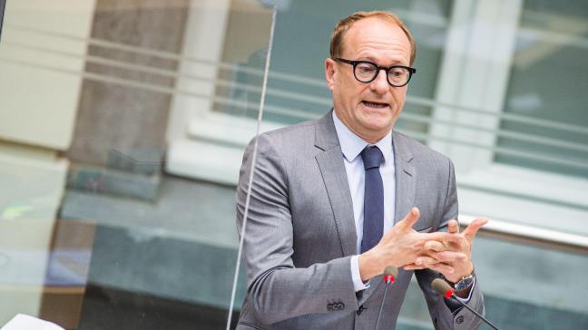 Op voorstel van Vlaams minister Ben Weyts zullen dierenbeulen voortaan veel strenger worden gestraft.