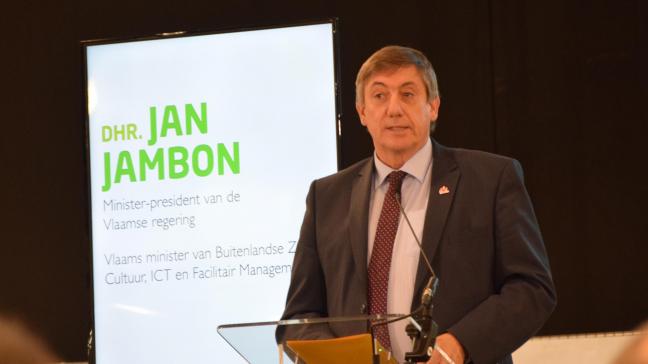 Vlaams minister-president Jan Jambon is het niet eens met de kritiek dat zijn regering verdeeld zou zijn over het stikstofakkoord.