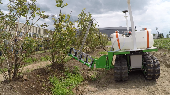 Veel robots zijn op heden taakspecifiek, het zijn vaak de robotfabrikanten die zelf de  werktuigen fabriceren.