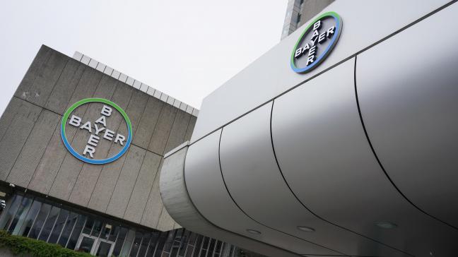 De medewerkers van Environmental Science Professional worden bedankt voor hun jarenlange inzet bij Bayer.