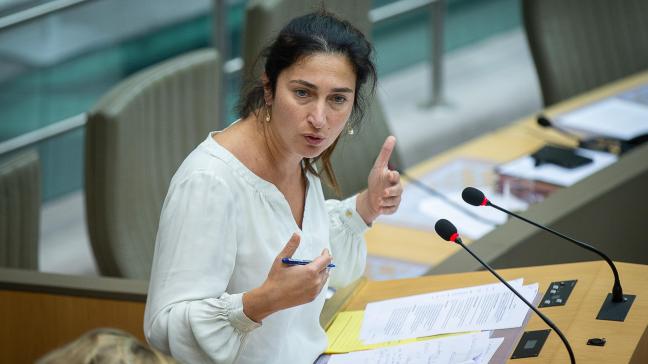 Minister Demir vindt het niet goed om nu al te zeggen hoe het PAS-dossier kan aflopen of welke richting het uitgaat.