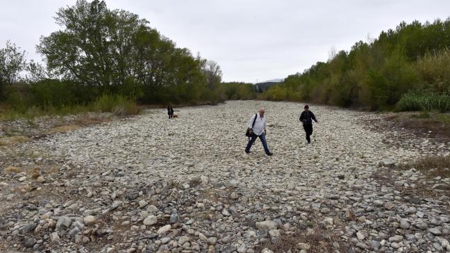 In Zuid-Frankrijk zijn al heel wat rivierbeddingen opgedroogd.
