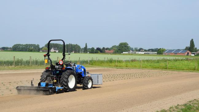 Autonoom werkende tractoren zijn een hulpmiddel voor de boer.