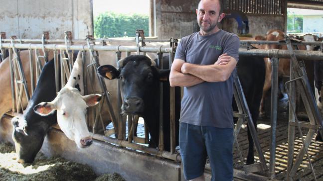 Melkveehouder Peter Bauwens uit Sint-Lievens-Esse (Herzele) heeft als eerste Belgische landbouwer het Franse label Bleu Blanc Coeur/Beter voor Iedereen gekregen.