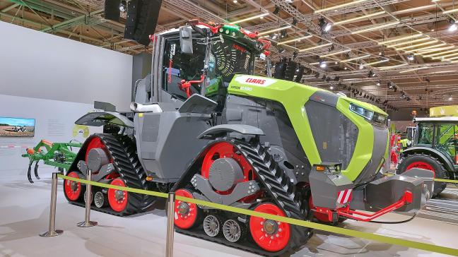 Deze  impressionante Claas Xerion 12.650 TerraTrac is de ‘Tractor of the year 2024’.