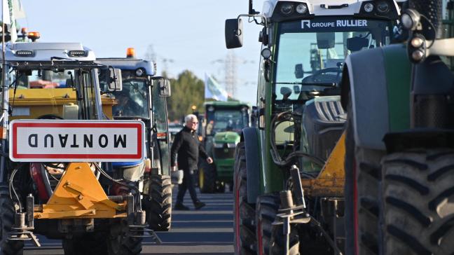 Franse landbouwers gaan tegen 14u de toegangswegen naar Parijs blokkeren.